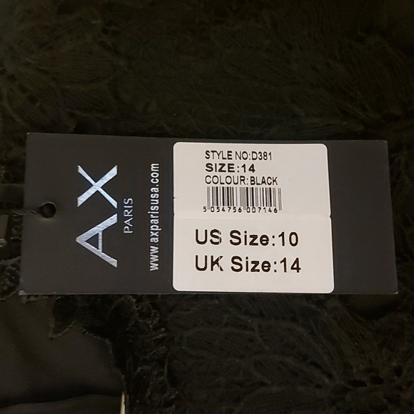 AX Paris Lace Dress NWT/ Sz 10/ Floral Design - Picture 3 of 5